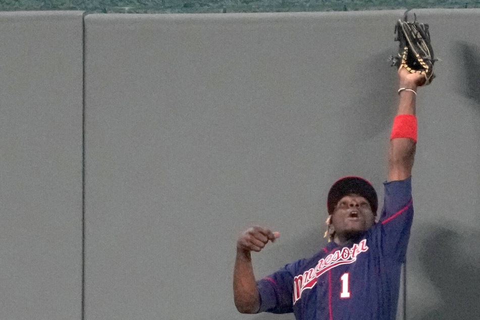MLB: Toronto loses to the Twins, falling further behind in the AL Wild Card race