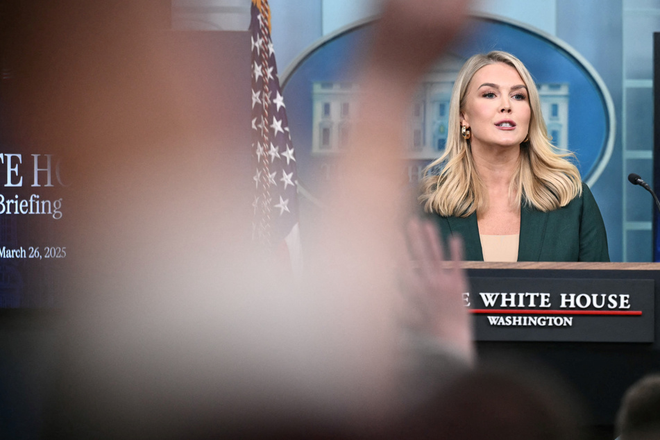 White House "seriously considering" taking control of who sits in press room