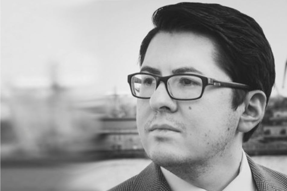 Vladislav Davidzon has been "moving around from town to town" since the war started.