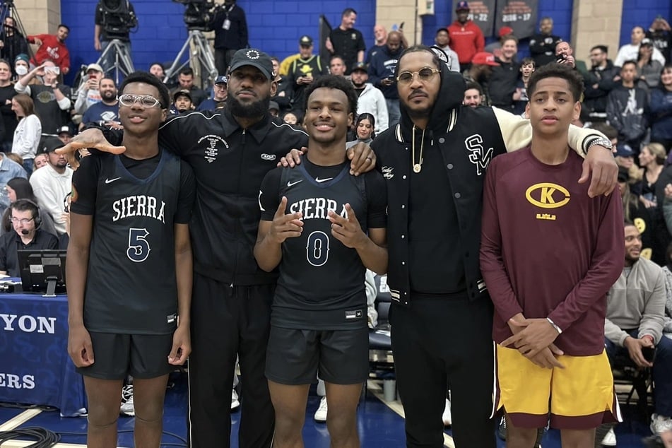 Over the weekend, Bryce James (l.) and Kiyan Anthony (r.) teamed up on the hardwood at the Las Vegas Big Time basketball tournament, and hoops fans are going nuts.