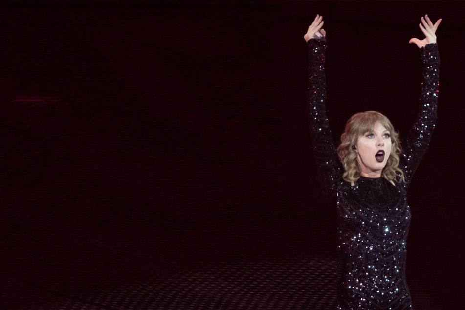 Taylor Swift opinion article gets slammed by critics and Swifties