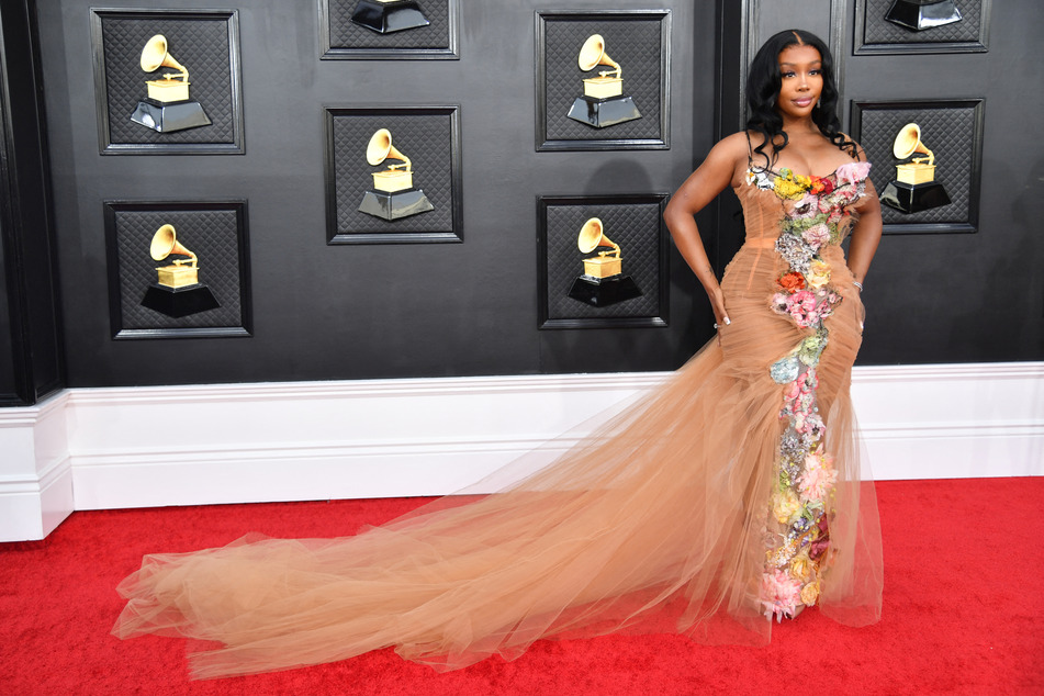 SZA's sophomore album SOS begs to be streamed nonstop.