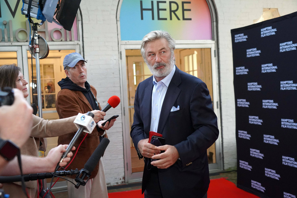 Alec Baldwin's cell phone, emails, and text messages will be searched as part of the investigation into the fatal shooting of Halyna Hutchins.