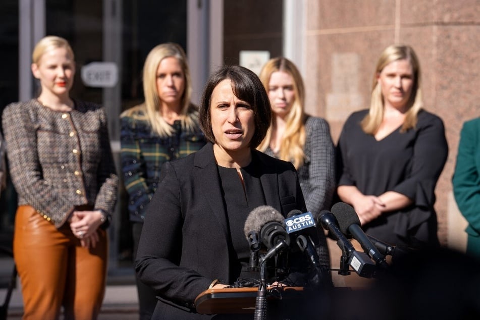 Texas Supreme Court hears case challenging abortion ban for medical emergencies