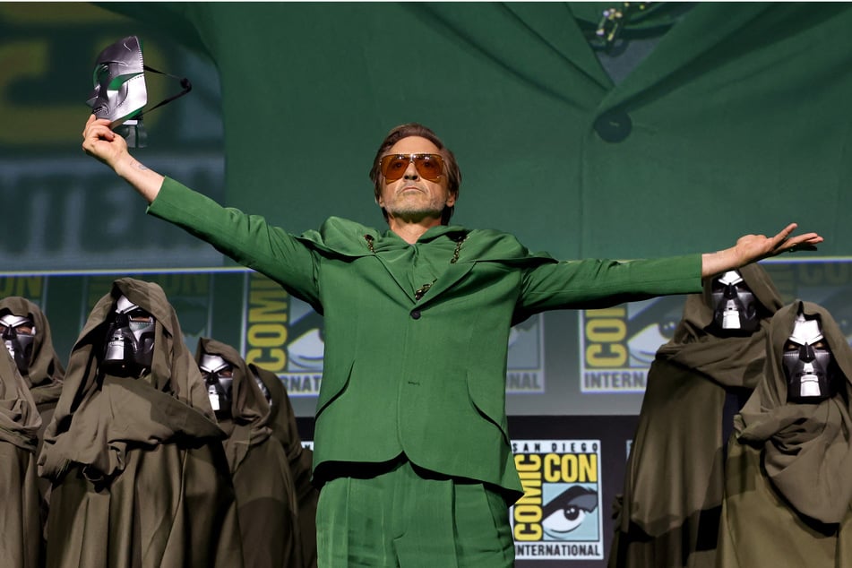 Oscar-winner Robert Downey Jr. announced his return to the Marvel superhero films during a blockbuster Disney presentation at Comic-Con Saturday.