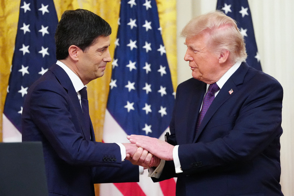 Trump's Fed chair Kevin Warsh vows to be "reform-oriented" at glitzy swearing-in