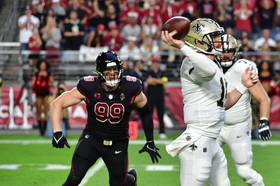 Cardinals defense swoops on Andy Dalton to return to winners' list