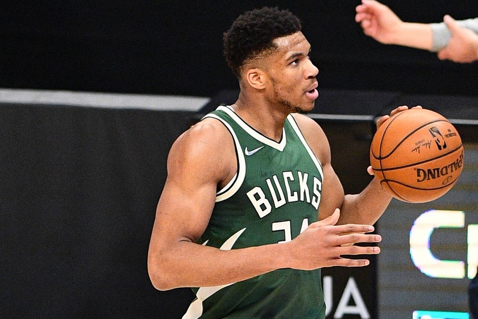 Bucks Forward Giannis Antetokounmpo led all scorers with 25 points as Milwaukee tied their series against Atlanta.