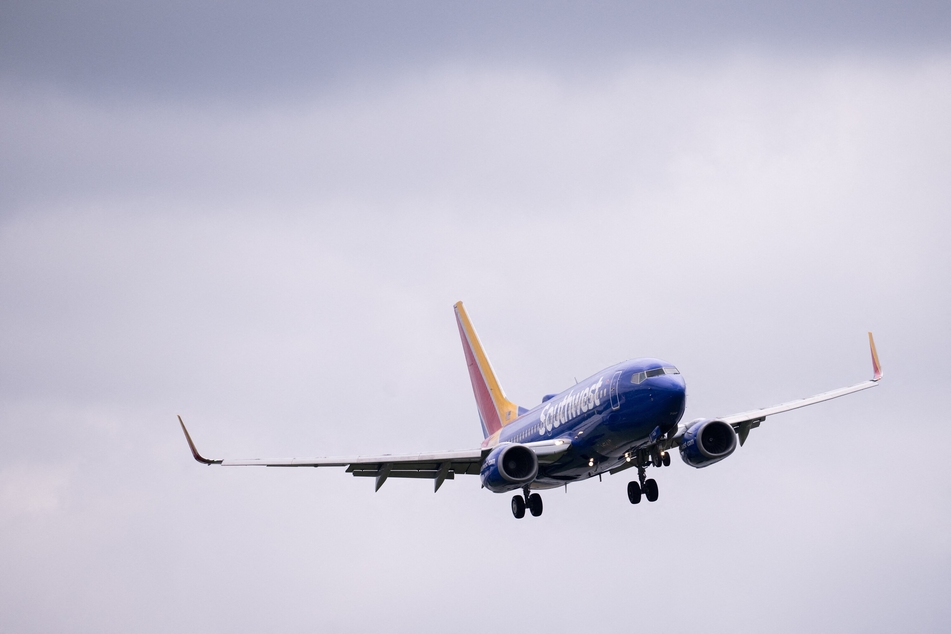 Southwest Airlines passenger plane dives to avoid mid-air collision