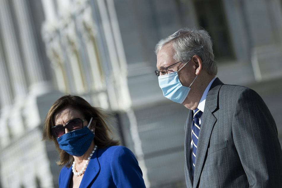 Vandals target homes of lawmakers Nancy Pelosi and Mitch McConnell