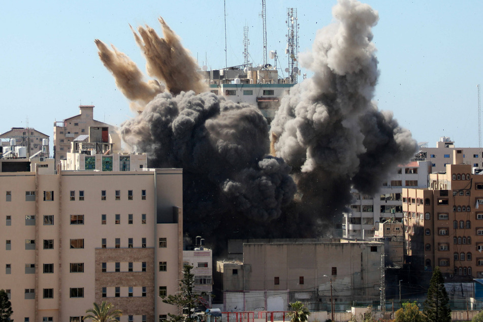 Press association slams Israel for "war crime" after bombing of Gaza media building