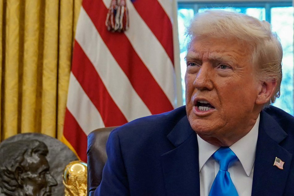 Trump claims Palestinians would "love" to leave Gaza: "They have no alternative"