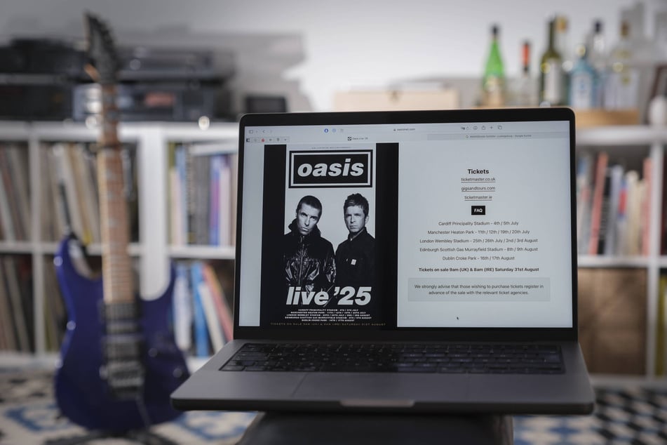 Oasis has announced a 2025 worldwide tour in a surprise reunion.