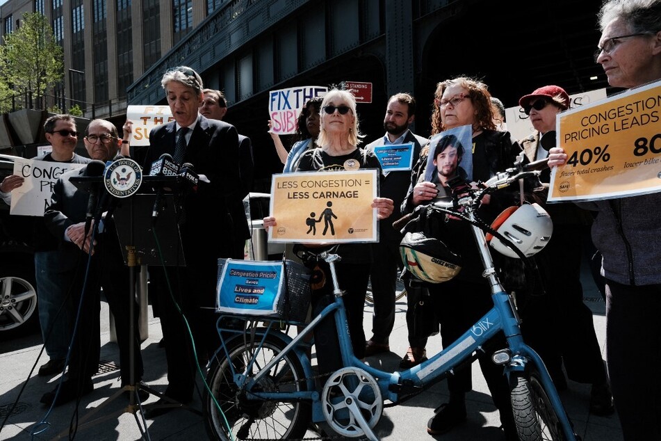 New York drives towards first US congestion charge as taxi workers raise concerns