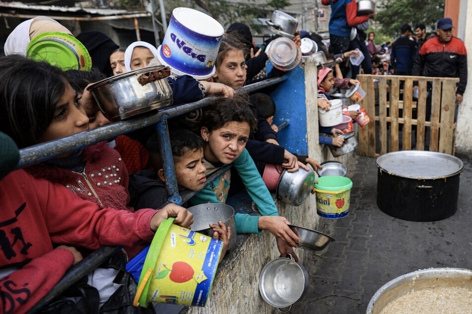 Israel strikes Gaza after UN calls for more aid but not ceasefire