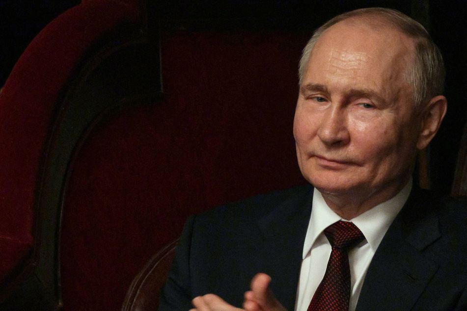 Putin "does not rule out" sending weapons to North Korea after defense pact