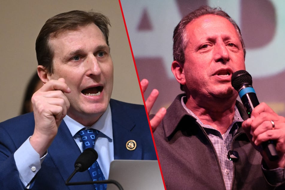 Former New York City comptroller Brad Lander (r.) has defeated incumbent Dan Goldman in the Democratic primary for New York's 10th Congressional District.