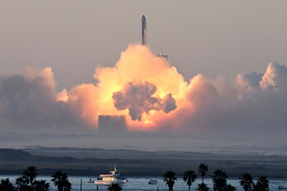 SpaceX's Starship rocket launches from Starbase during its second test flight in Boca Chica, Texas, on Saturday, the largest rocket ever built.