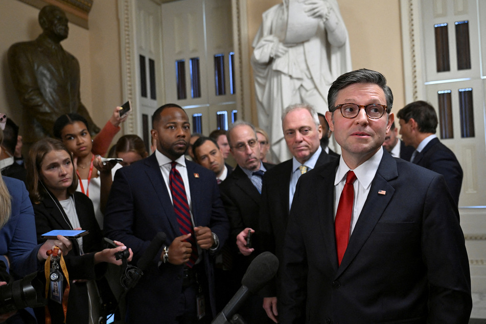 Trump's "big, beautiful bill" stalled by Republican rebellion as House sets make-or-break final vote