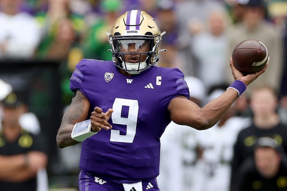 The college football world has shared their big reactions to Michael Penix Jr. potentially being the next Heisman winner.