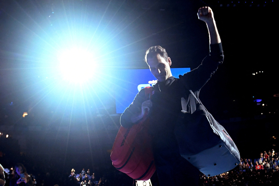 Roger Federer stuns the tennis world with retirement news