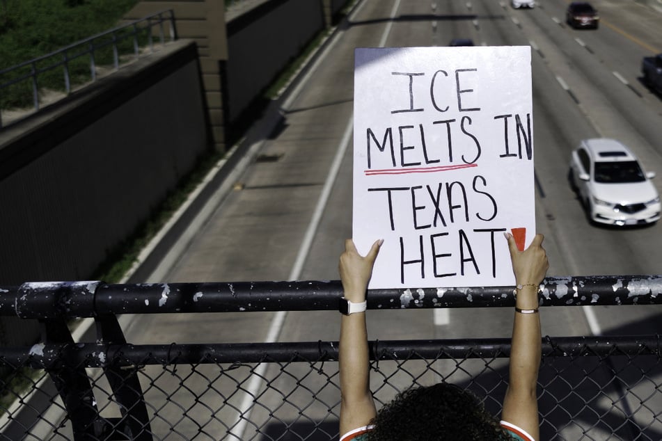 ICE accused of "intentionally" running over Mexican immigrant in Houston