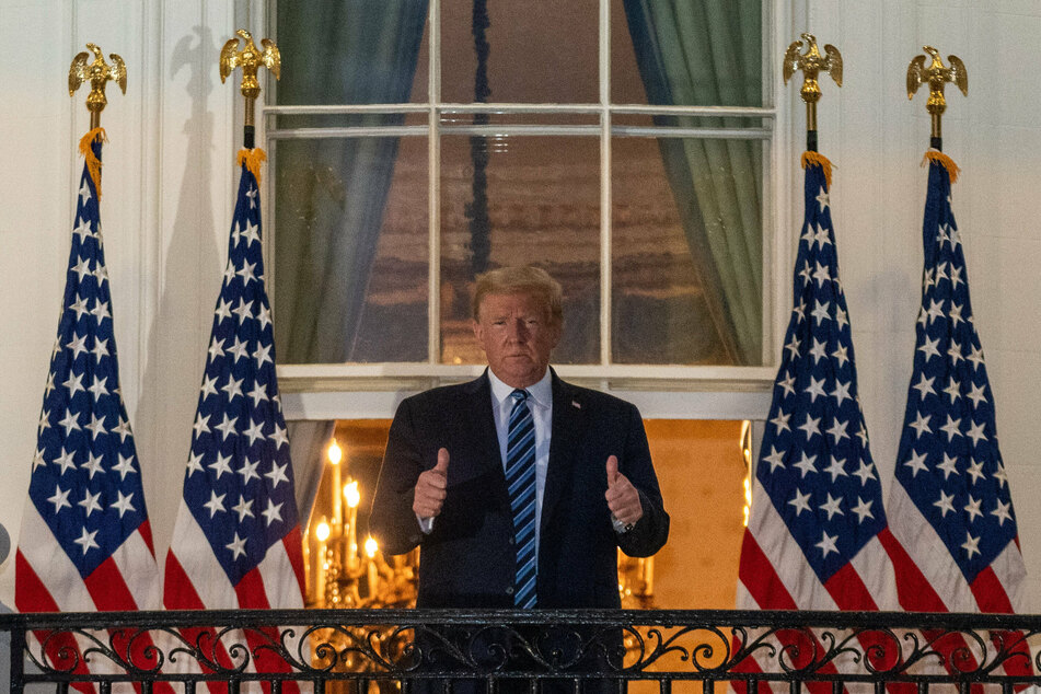 Trump is back at the White House and he's not keeping his mask on