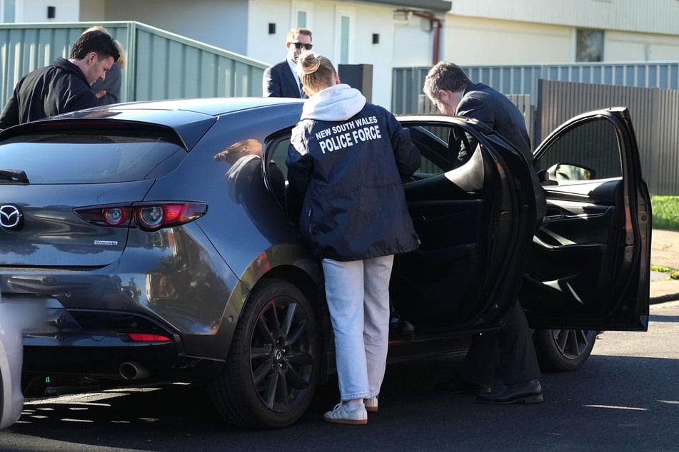 Man charged with stealing camera from dead Bondi Beach mass shooting victim