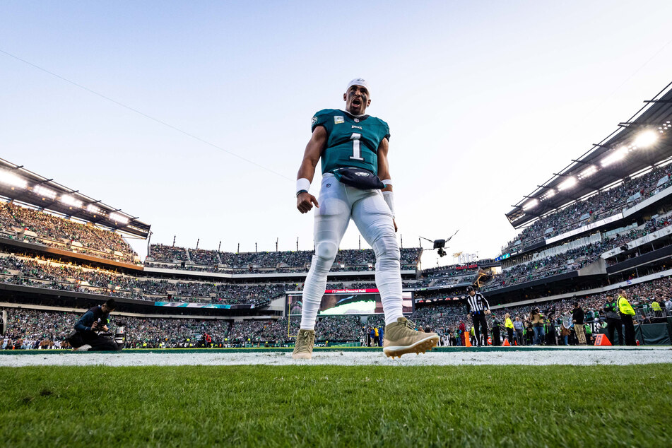 Jalen Hurts put in a sensational performance for the Philadelphia Eagles as they beat the Dallas Cowboys on Sunday.