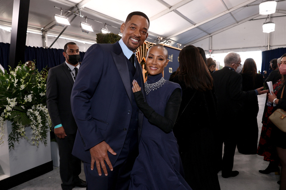 Jada Pinkett-Smith (r) has revealed where she stands in her marriage to Will Smith.