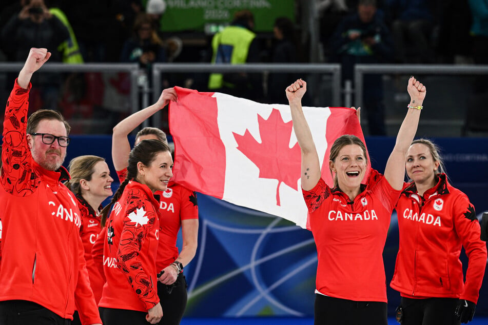 Winter Olympics: Canada beats USA to win bronze in women's curling