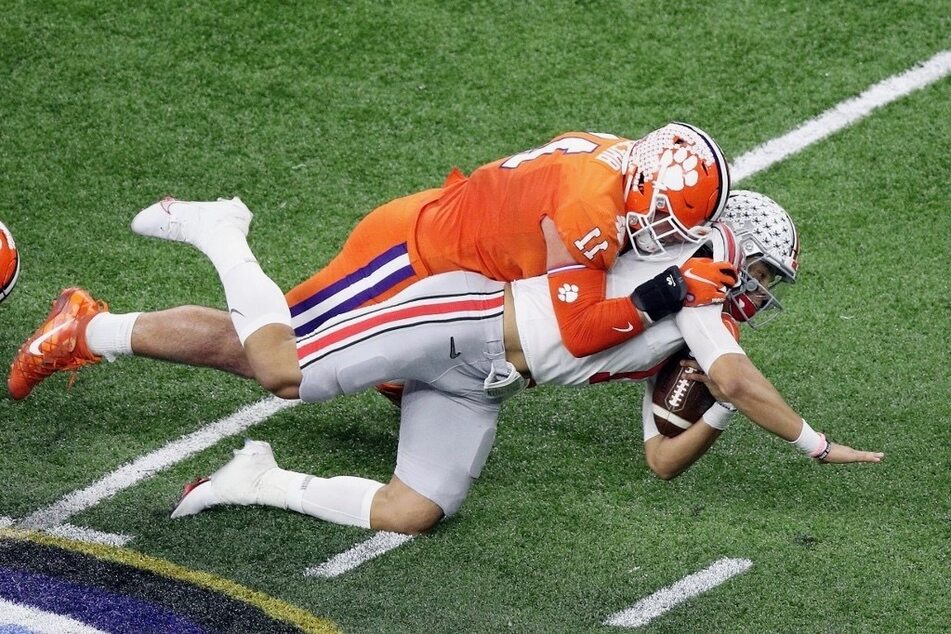 Clemson Tigers will be without starter Bryan Bresee yet again due to health concerns