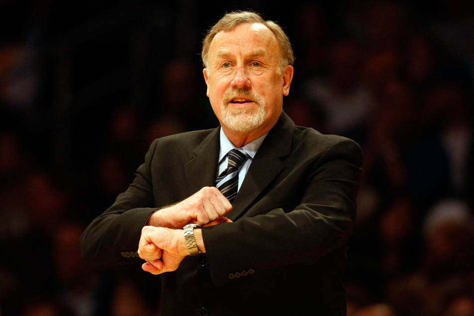Houston Rockets head coach Rick Adelman gestures to a referee during the second half against the Los Angeles Lakers at Staples Center on April 3, 2009.