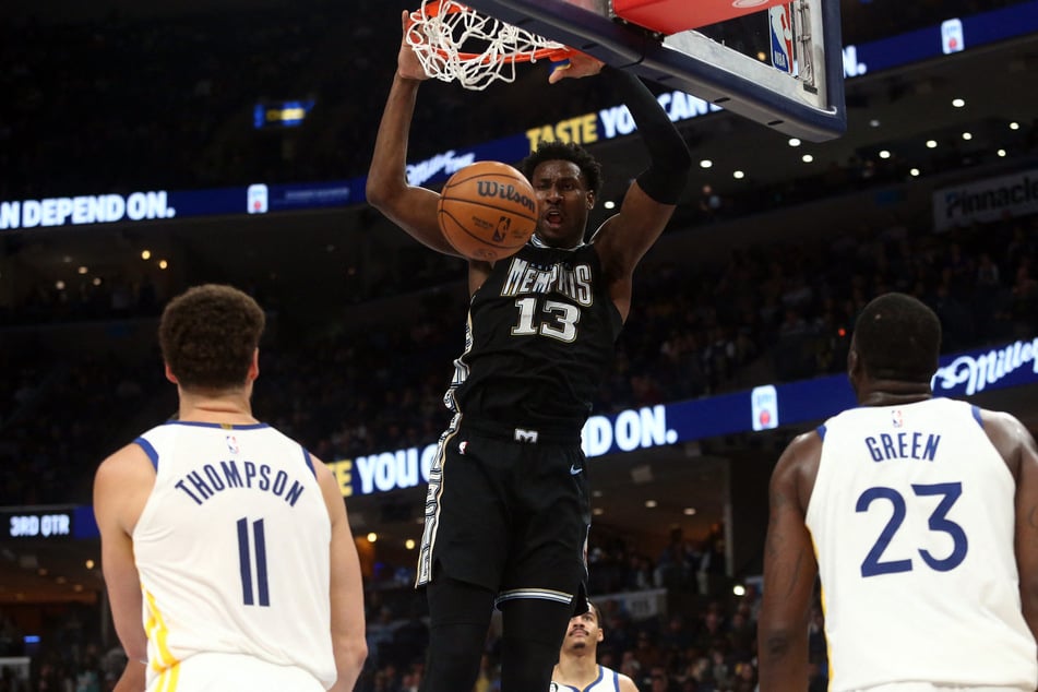 Memphis Grizzlies forward Jaren Jackson Jr. dunks during the second half against the Golden State Warriors at FedExForum.