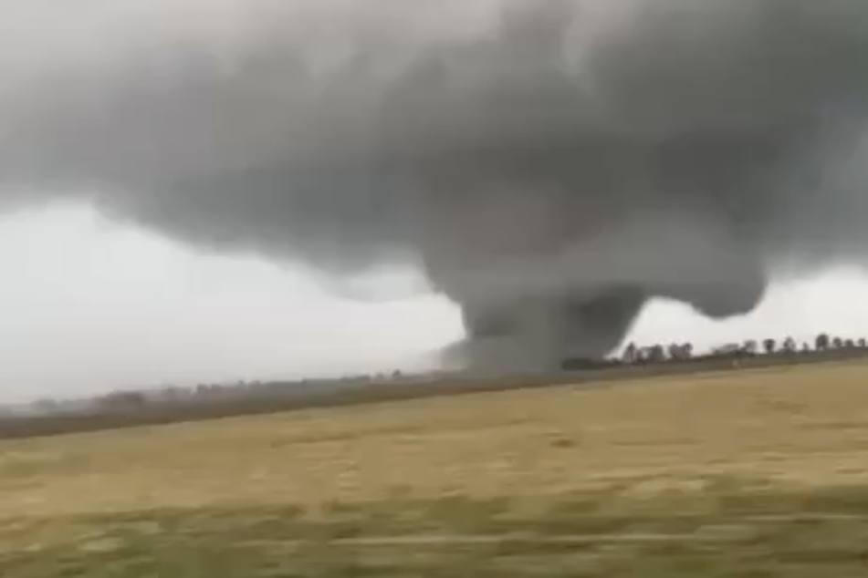Midwest and South of US battered by deadly tornadoes amid storm system warnings
