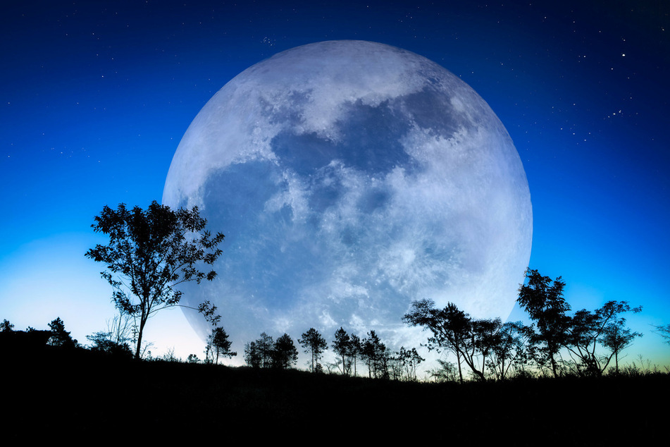 Today's horoscope: Free daily horoscope for Monday, October 27, 2025