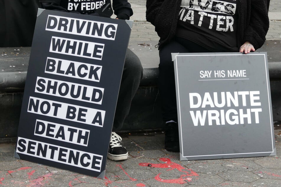 Brooklyn Center police say officer who shot Daunte Wright meant to draw Taser, not gun