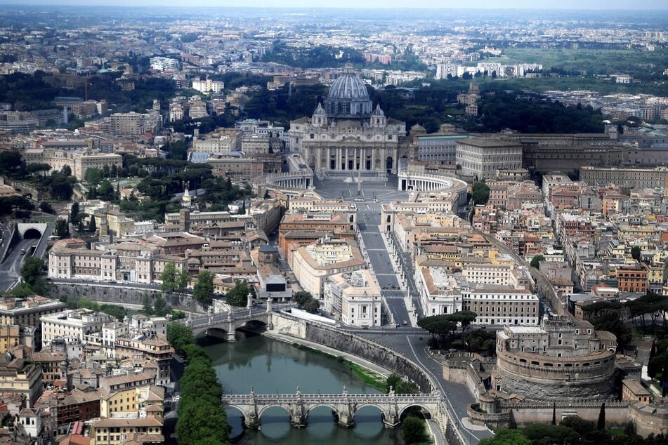 Vatican gives definitive answer on participation in Trump's "Board of Peace"