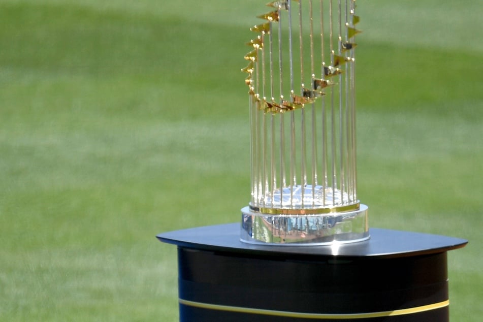 MLB: Dodgers enjoy their home opener by showing off all the championship hardware!