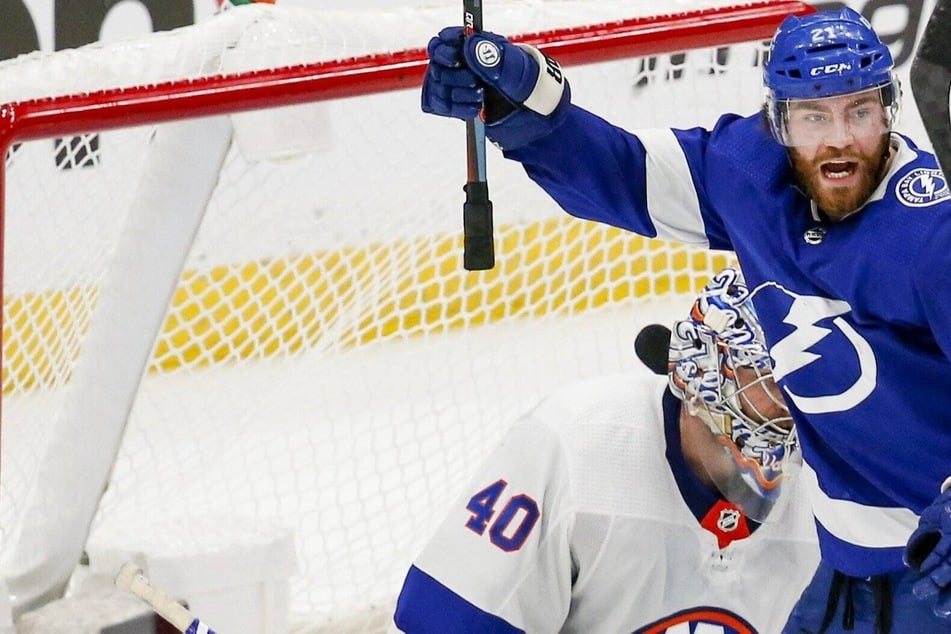 NHL Playoffs: Lightning strikes four times as Tampa tie up the series with the Islanders