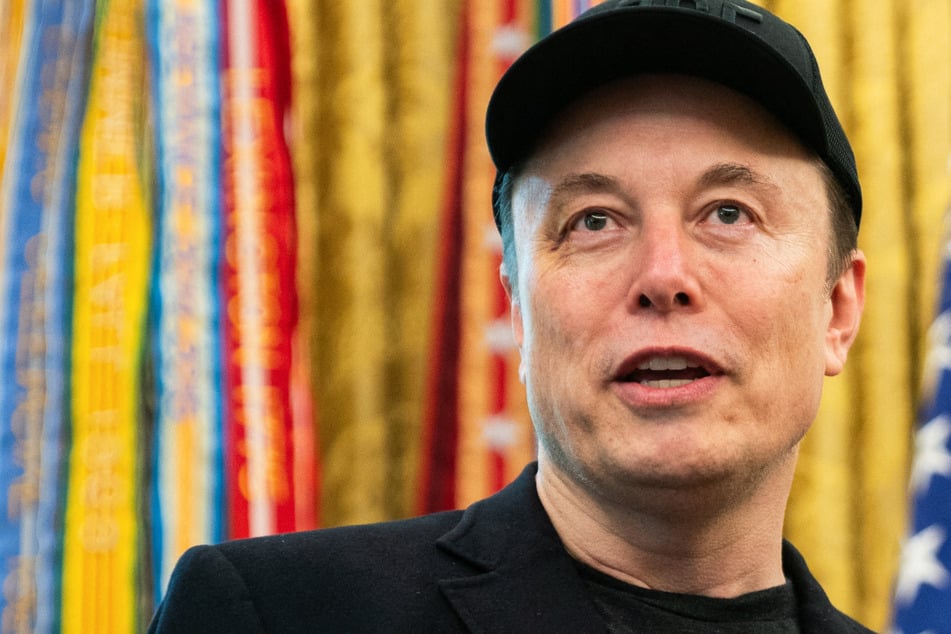 Musk's SpaceX bonus comes with surprising condition: Colonize Mars