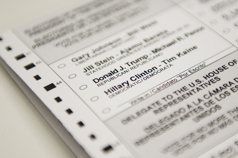 Pro-Trump Twitter troll sentenced for tricking Hillary Clinton voters in 2016