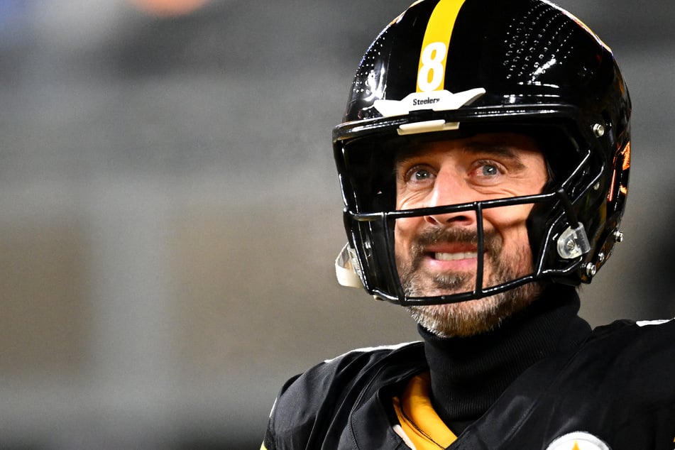 NFL quarterback Aaron Rodgers drops bombshell retirement news: "This is it"