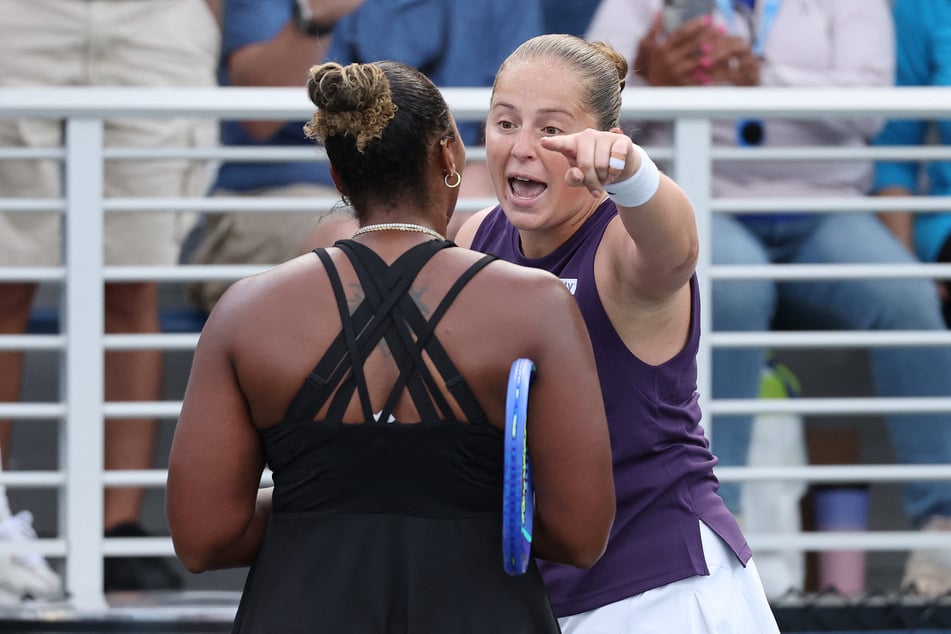 Jelena Ostapenko of Latvia (r.) insults Taylor Townsend of the US following their Women's Singles Second Round match on Day Four of the 2025 US Open.