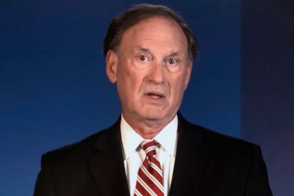 Justice Samuel Alito wrote for the majority, providing several new guidelines to undermine the VRA's results test.
