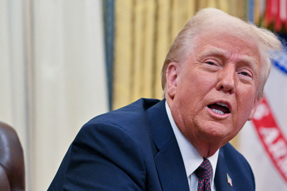 White House makes even more chaos of Trump's federal aid freeze with latest move