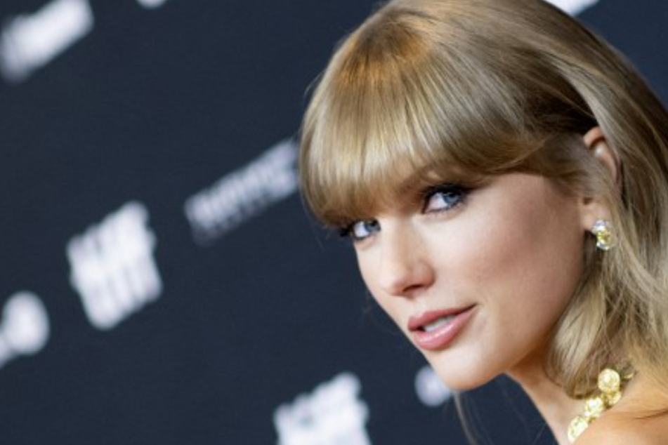 Three hours after dropping her concept album Midnights, Taylor Swift released seven bonus tracks that she dubbed Midnights (3am Edition).