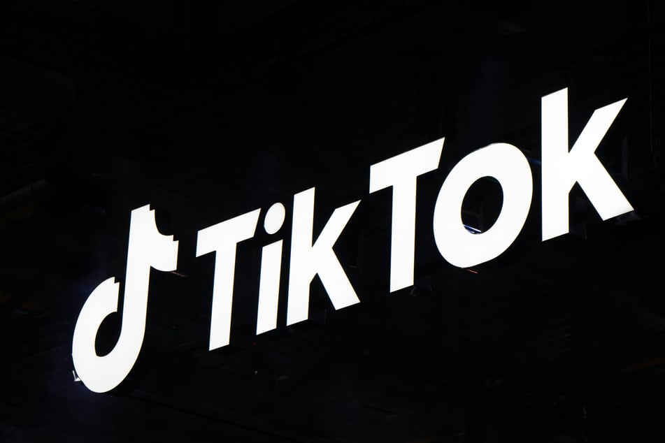 TikTok has signed a joint venture deal with investors to allow the company to maintain operations in the US.