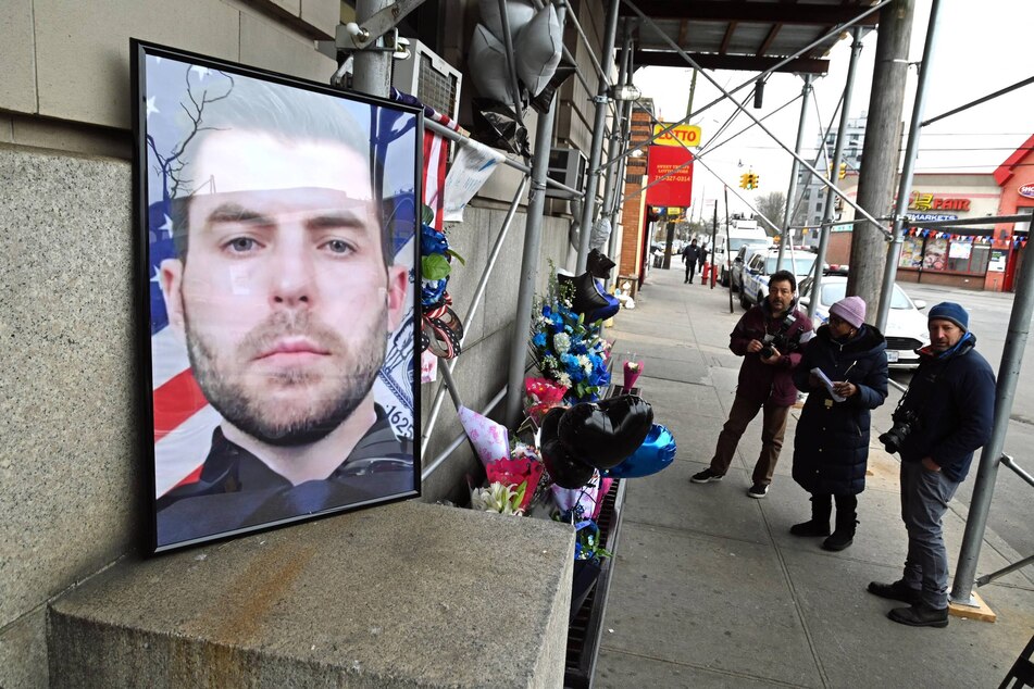 Trump will attend the wake of officer Jonathan Diller, who was fatally shot during a traffic stop in Queens on Monday.