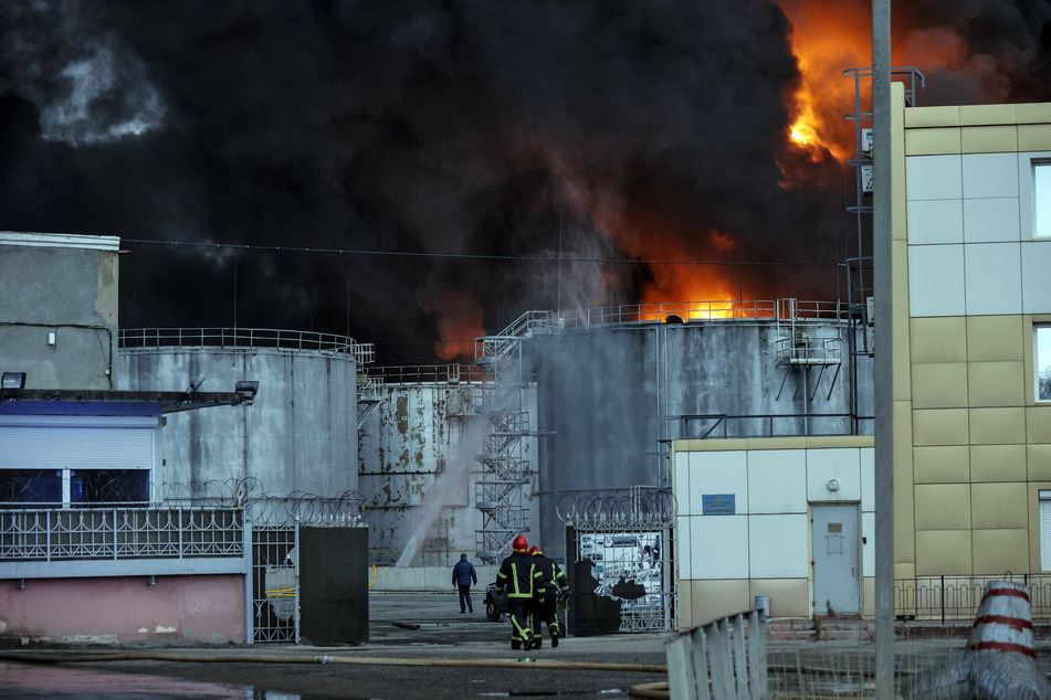 Ukraine war: Evacuation corridors for foreigners to be set up as attacks on Odessa continue